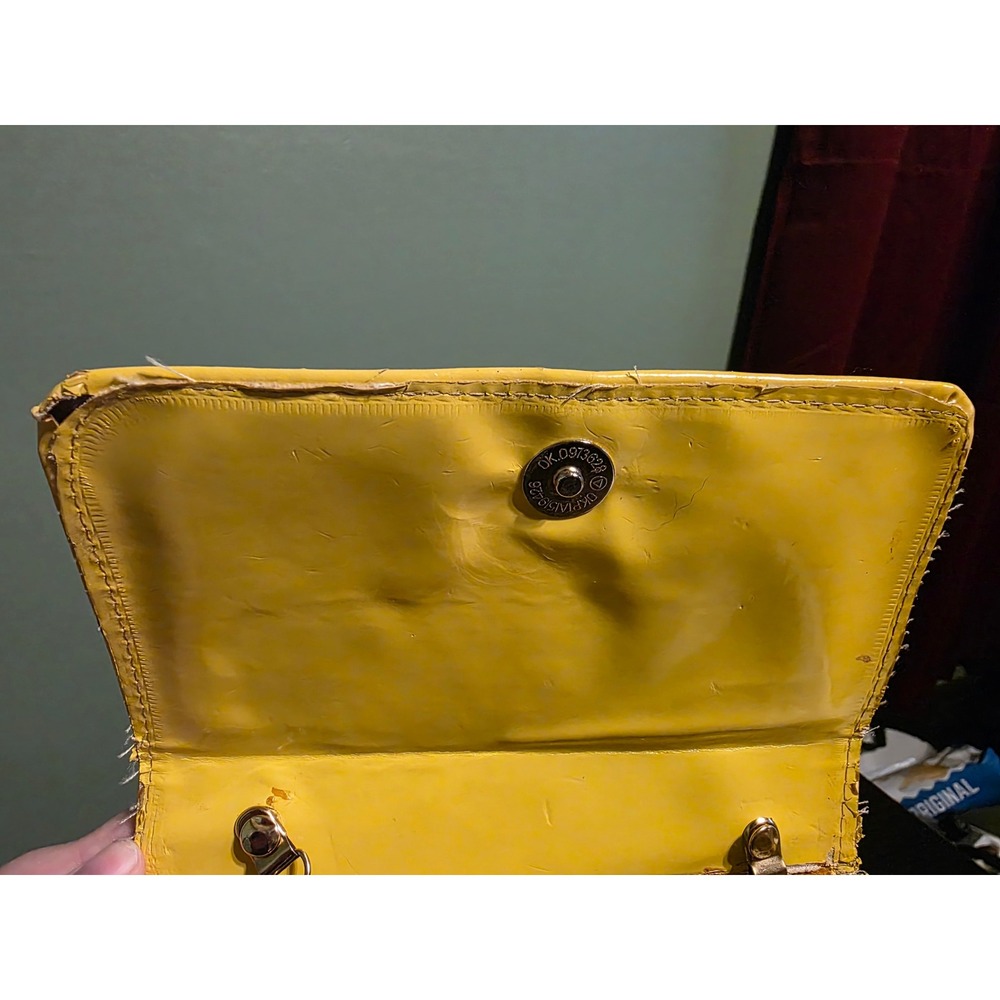 Disney Marie The Aristocats Yellow Crossbody Bag Gold Chain Strap Made In Syria - Picture 10 of 10